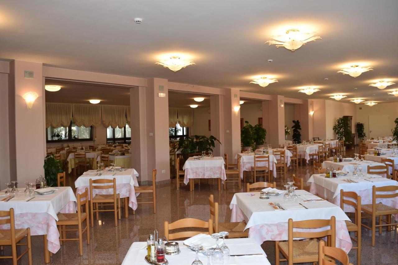 Hotel Pilotto Peschiera del Garda Exterior foto
